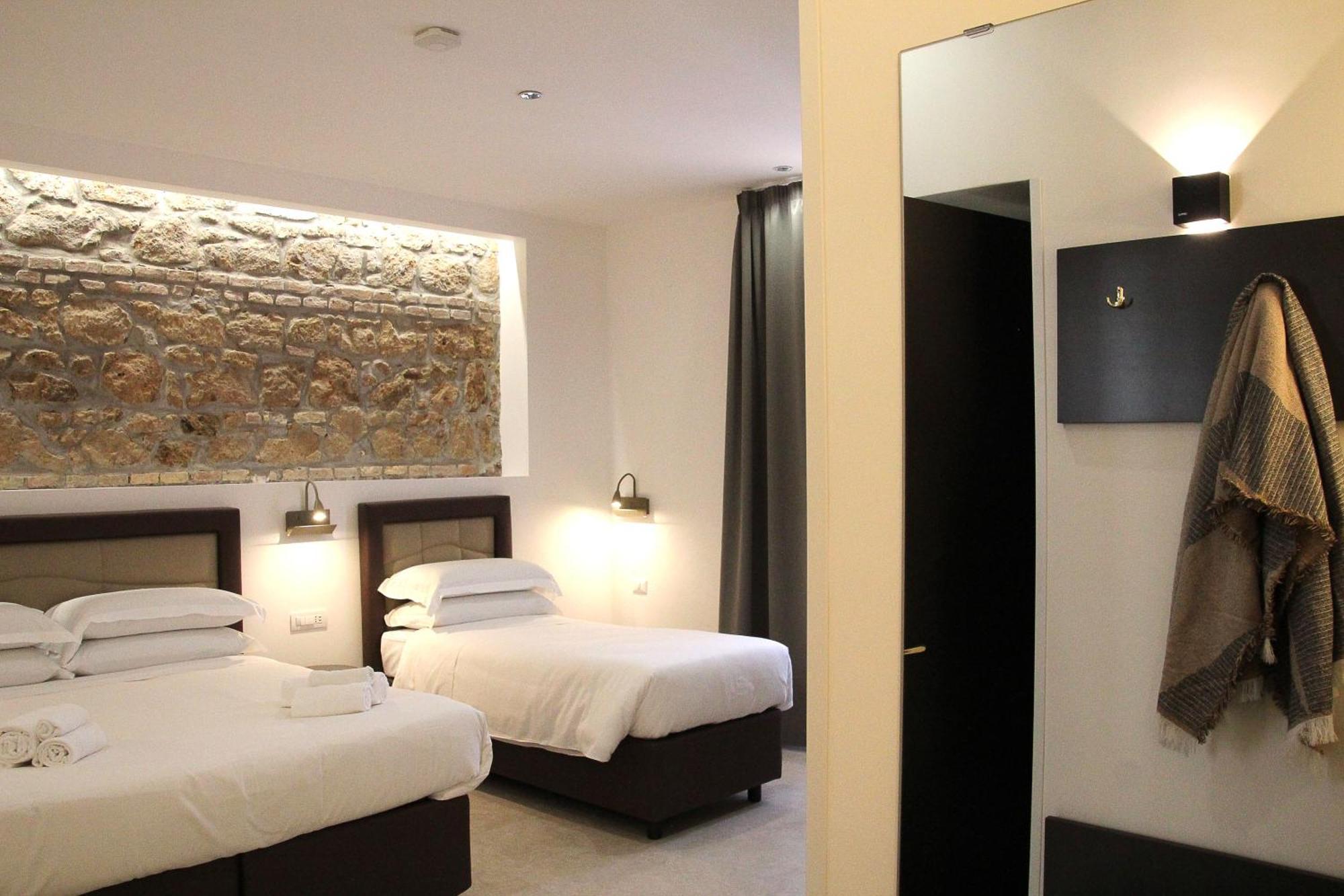 Joyful 148 Luxury Guest House Powered By Joyful Termini Boutique Guest House 로마 외부 사진