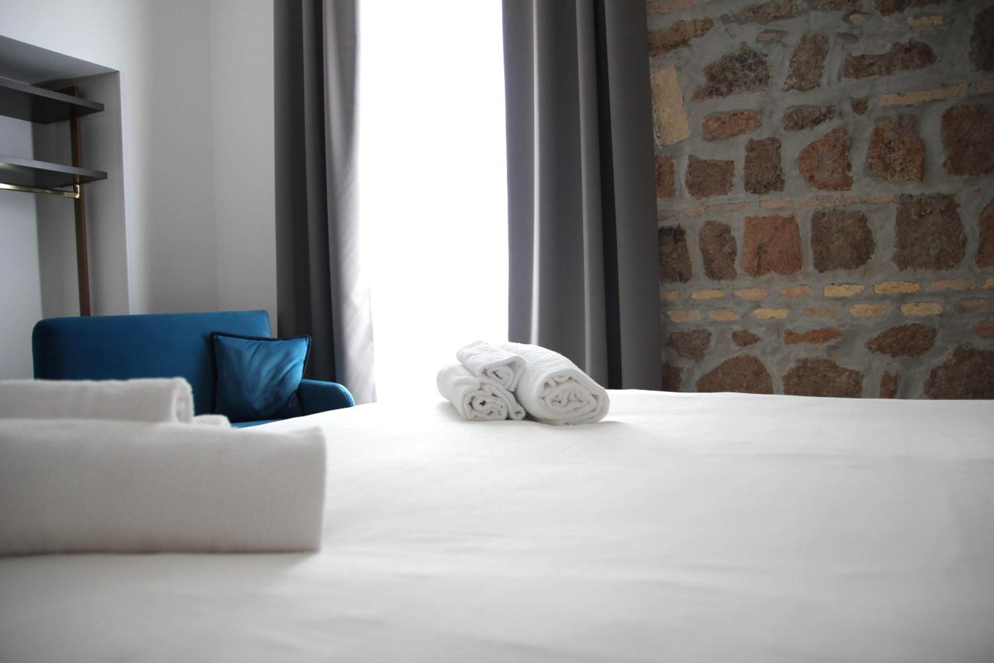 Joyful 148 Luxury Guest House Powered By Joyful Termini Boutique Guest House 로마 외부 사진